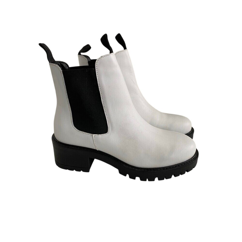Secret Celebrity Chelsea style white black Ankle boots Tall Womens Size 7